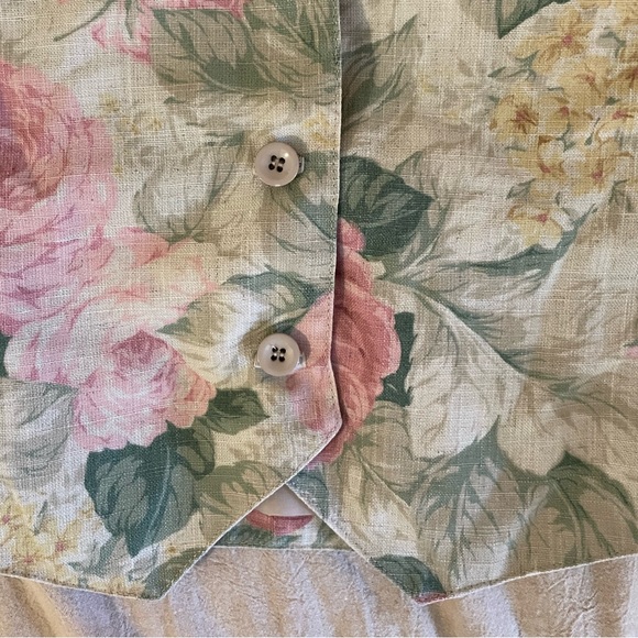 Floral Vintage Vest - Picture 4 of 10